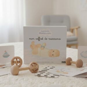 Coffret bébé Montessori en bois +carte noir et blanc