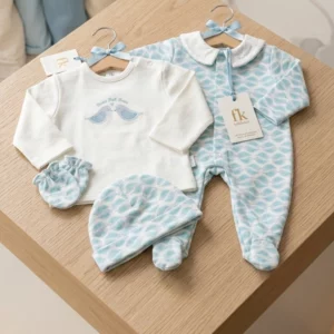 Tenue avec kit de naissance